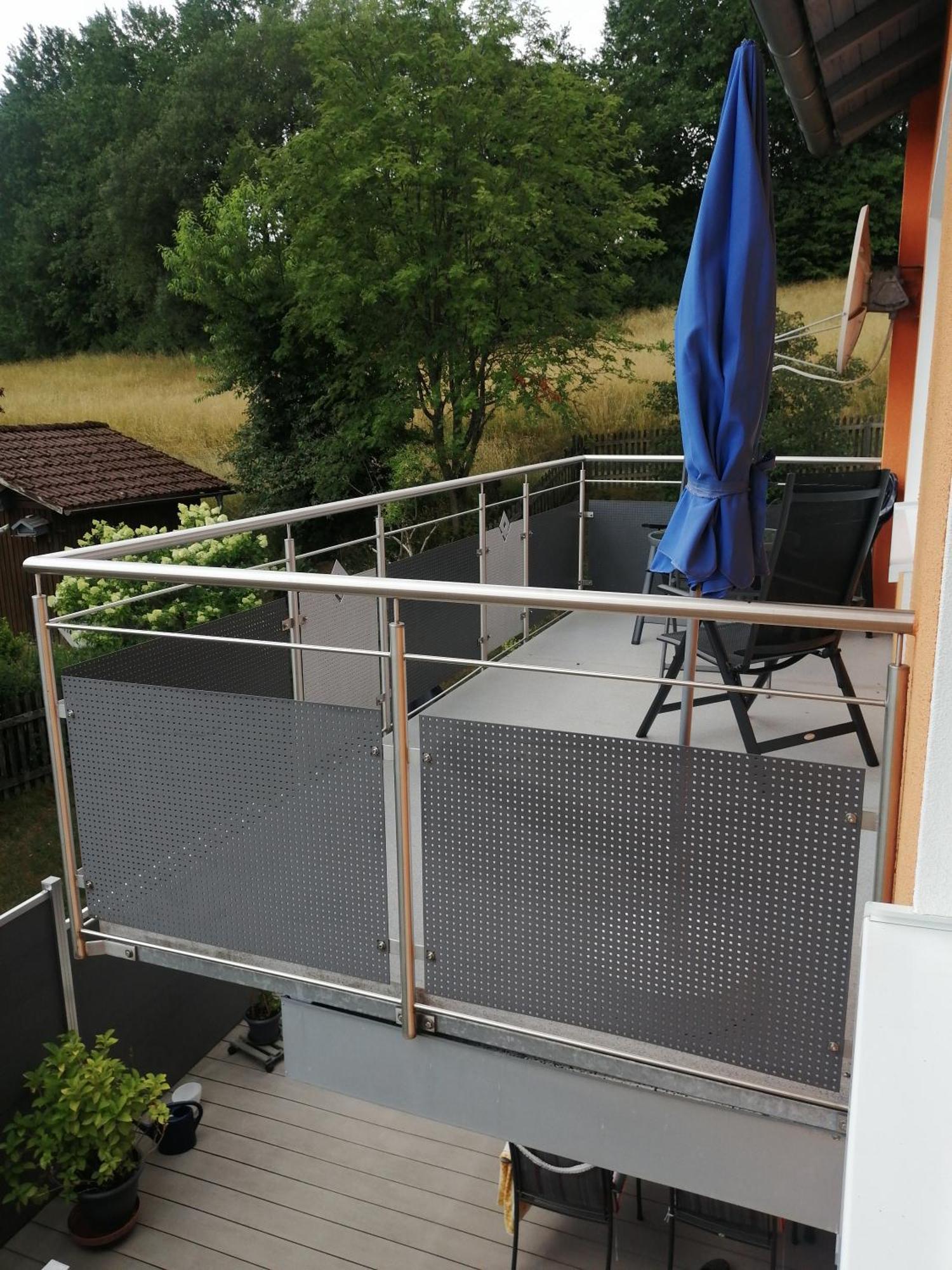 Ruhige Ferienwohnung Am Waldrand. Wildflecken エクステリア 写真